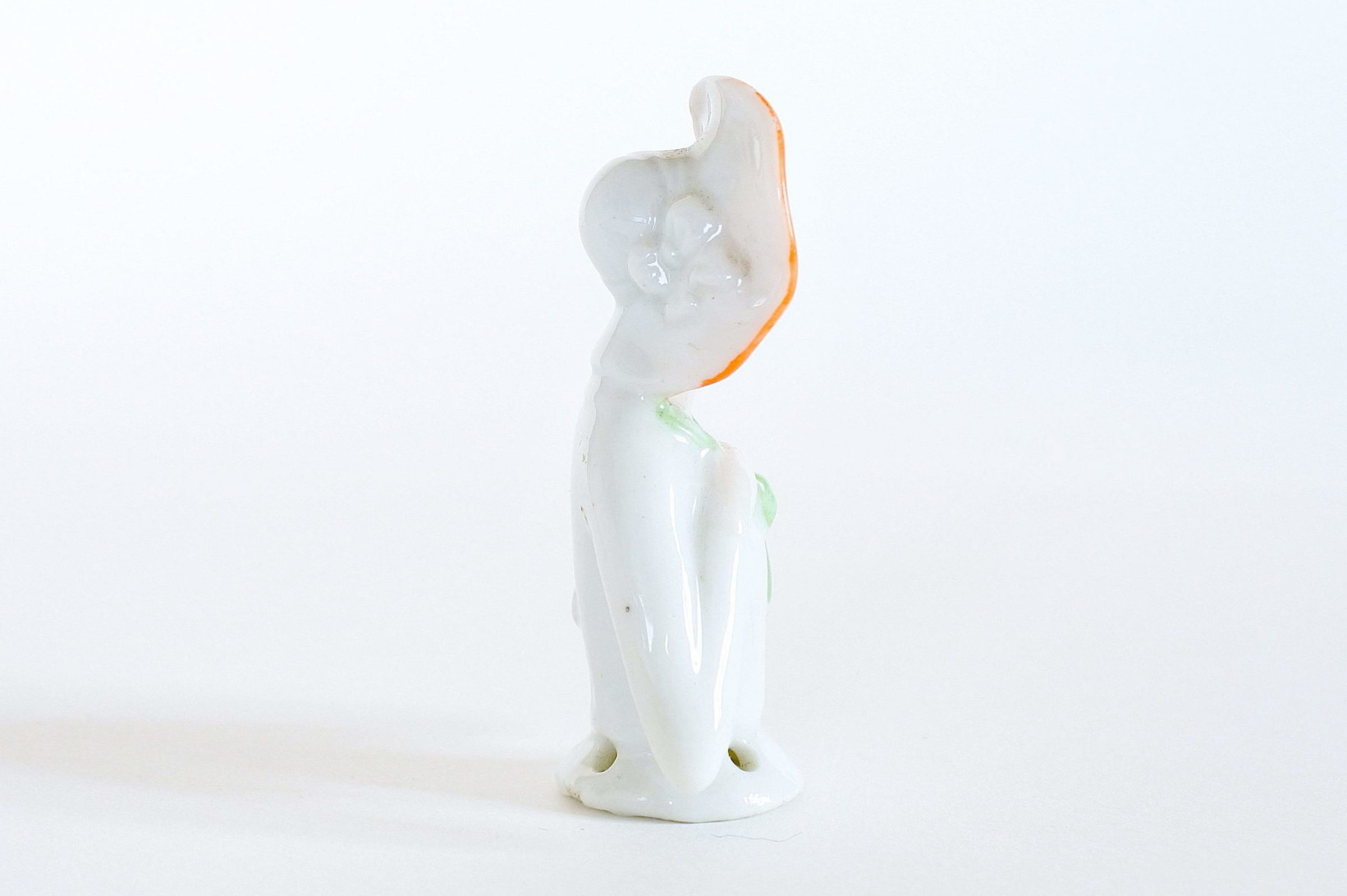Statuina mezzo busto di donna con cappello in ceramica - demi poupée - 4
