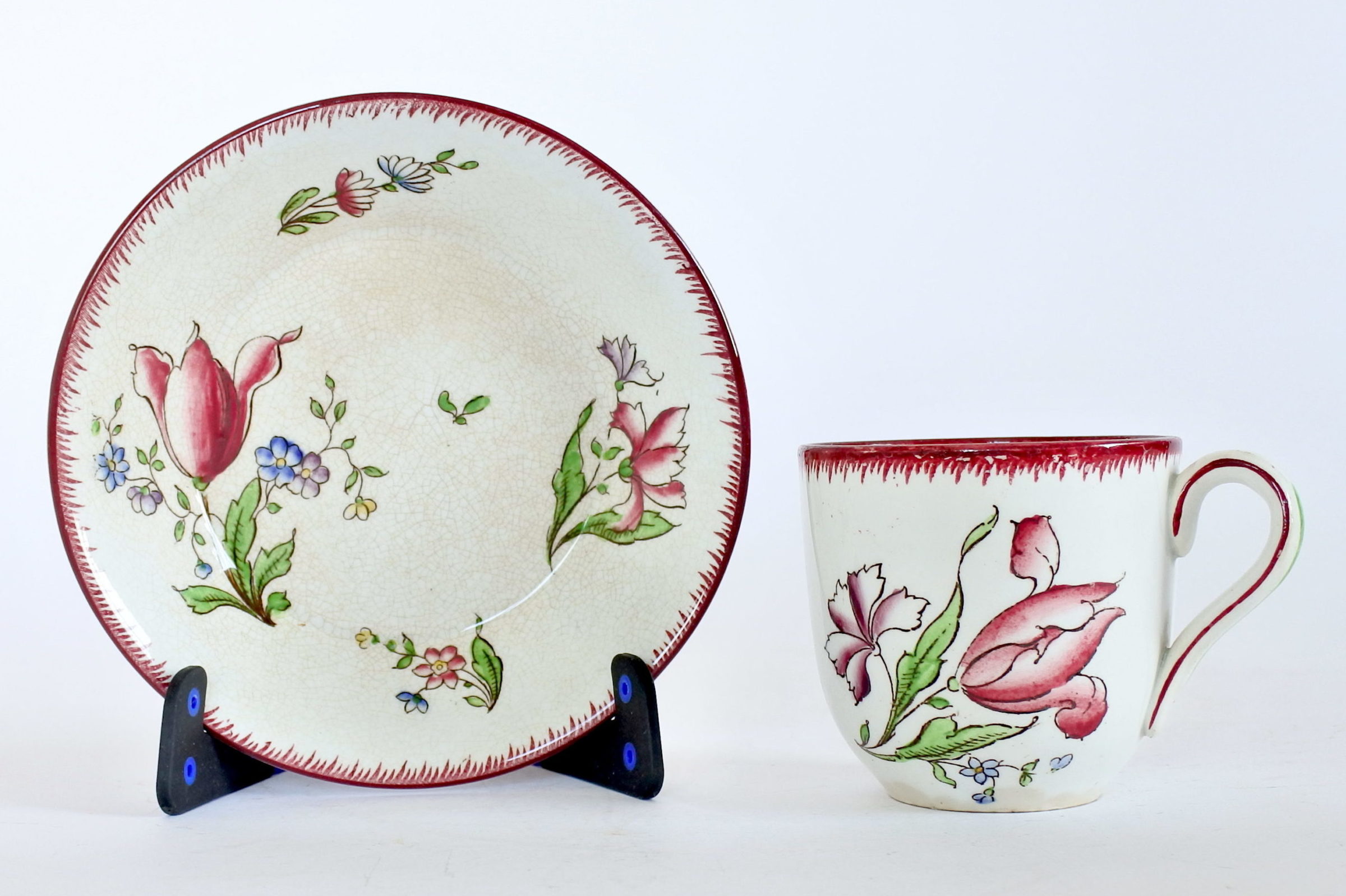 Tazzina Sarreguemines in ceramica con tulipano e fiori di campo