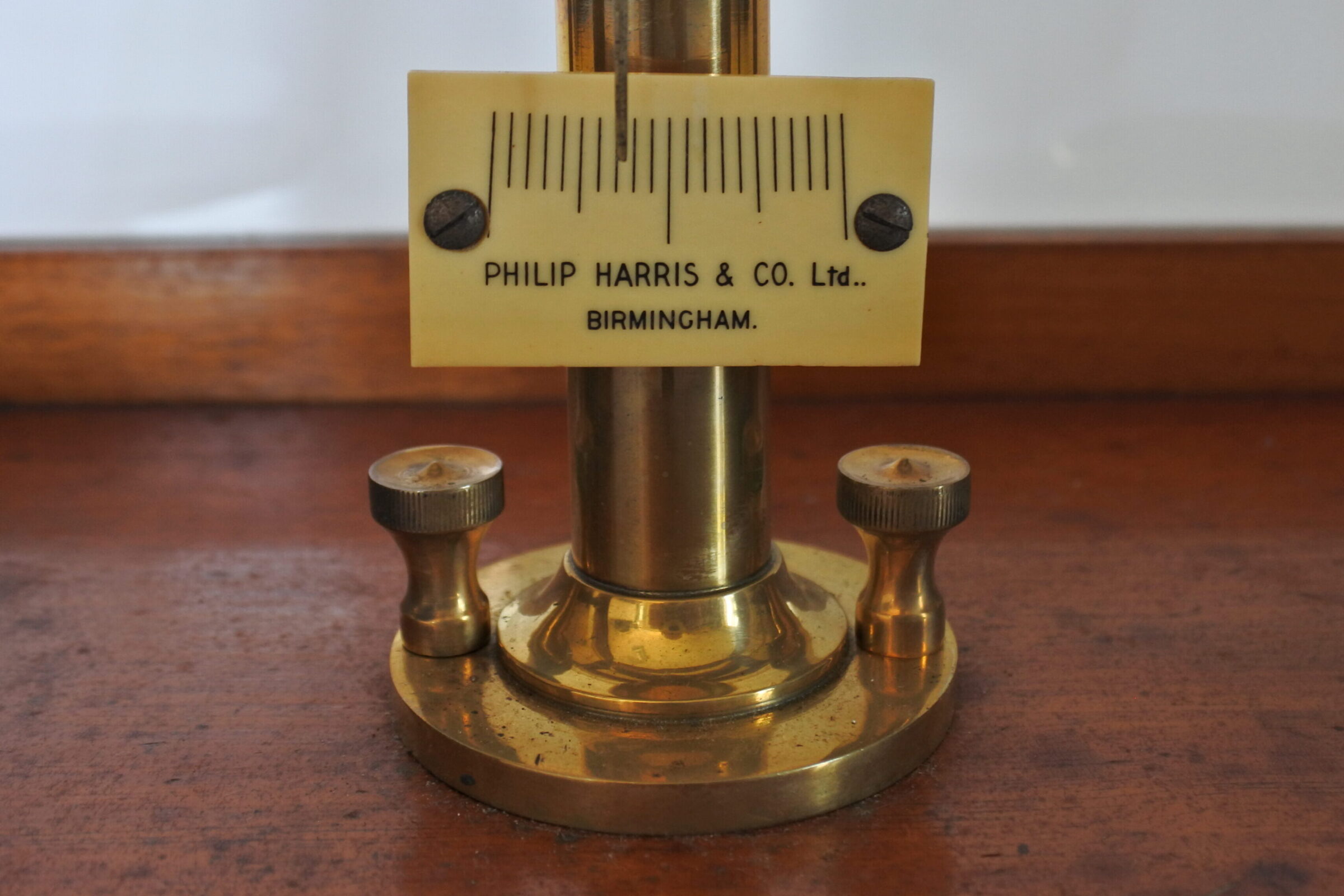 Antica bilancia di precisione da laboratorio in ottone a due piatti - 5
