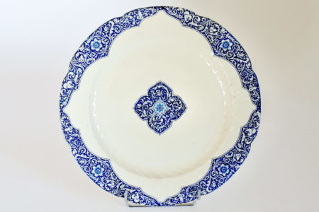 Grande piatto di servizio tondo in ceramica di Gien