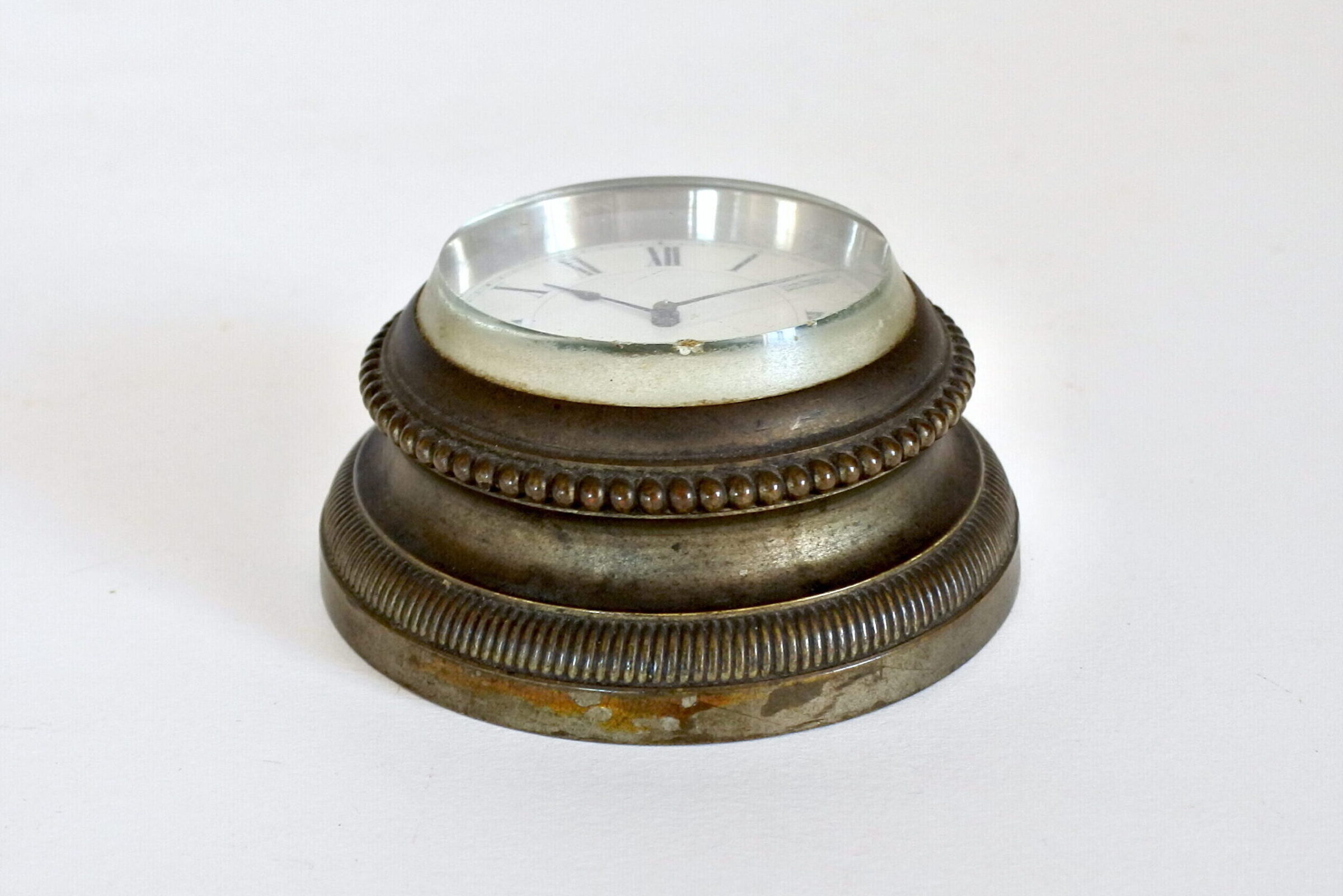 Orologio da tavolo in bronzo con funzione di fermacarte - 3