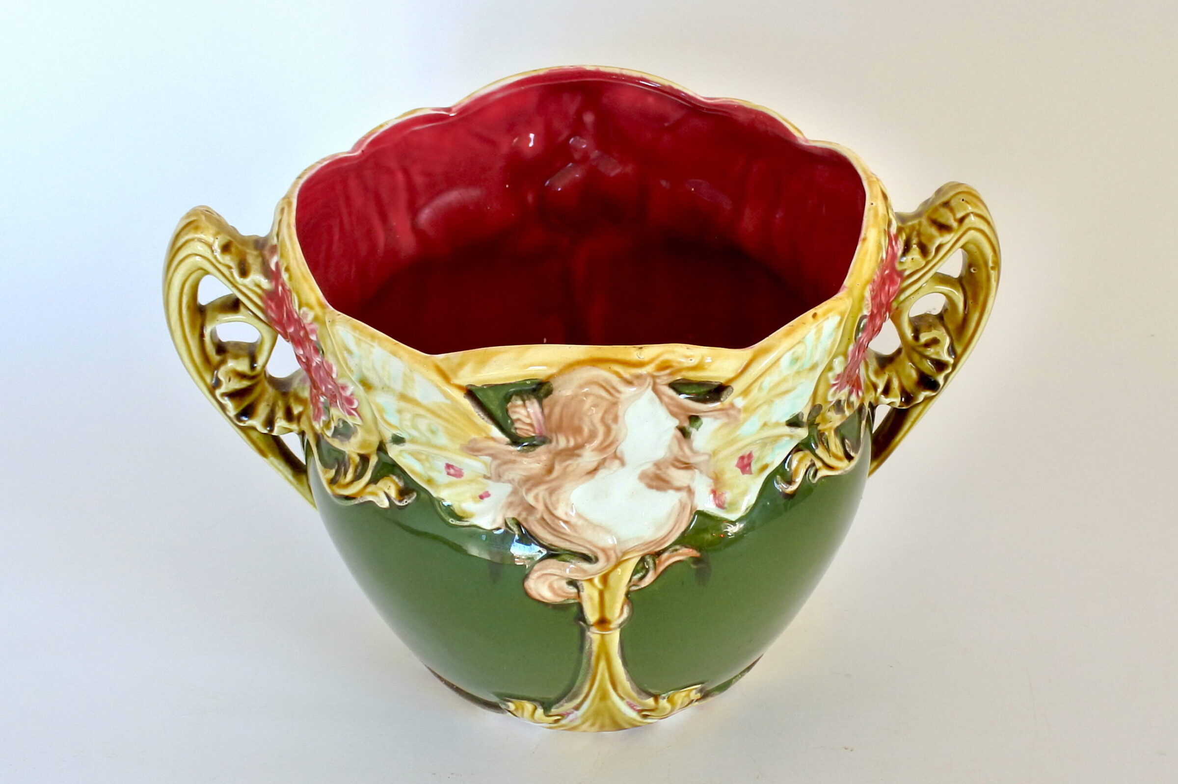 Cache pot in ceramica barbotine Onnaing n° 824 con donna alata e fiori - 5