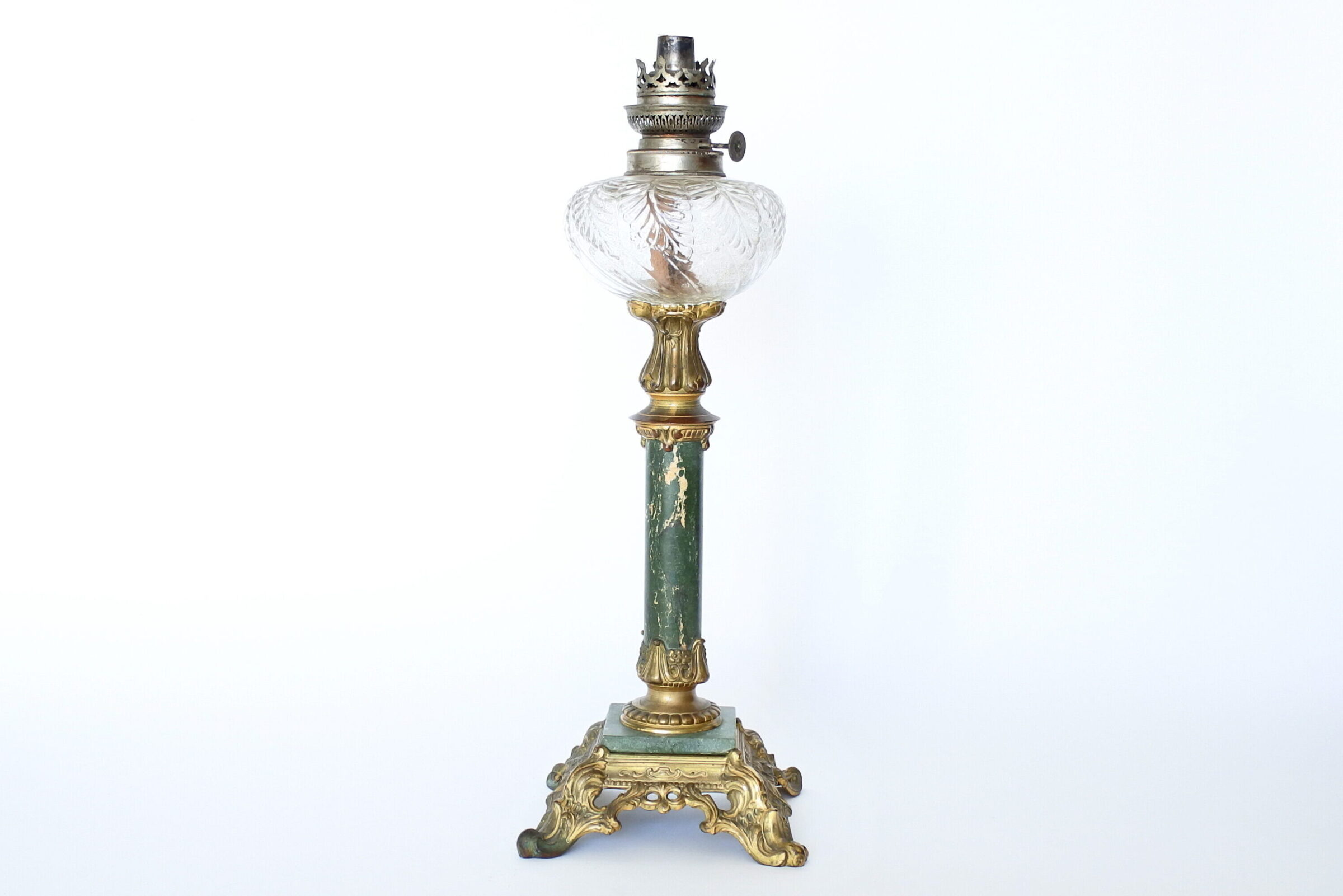 Lampada a petrolio in marmo verde e bronzo dorato con serbatoio in vetro molato - 2