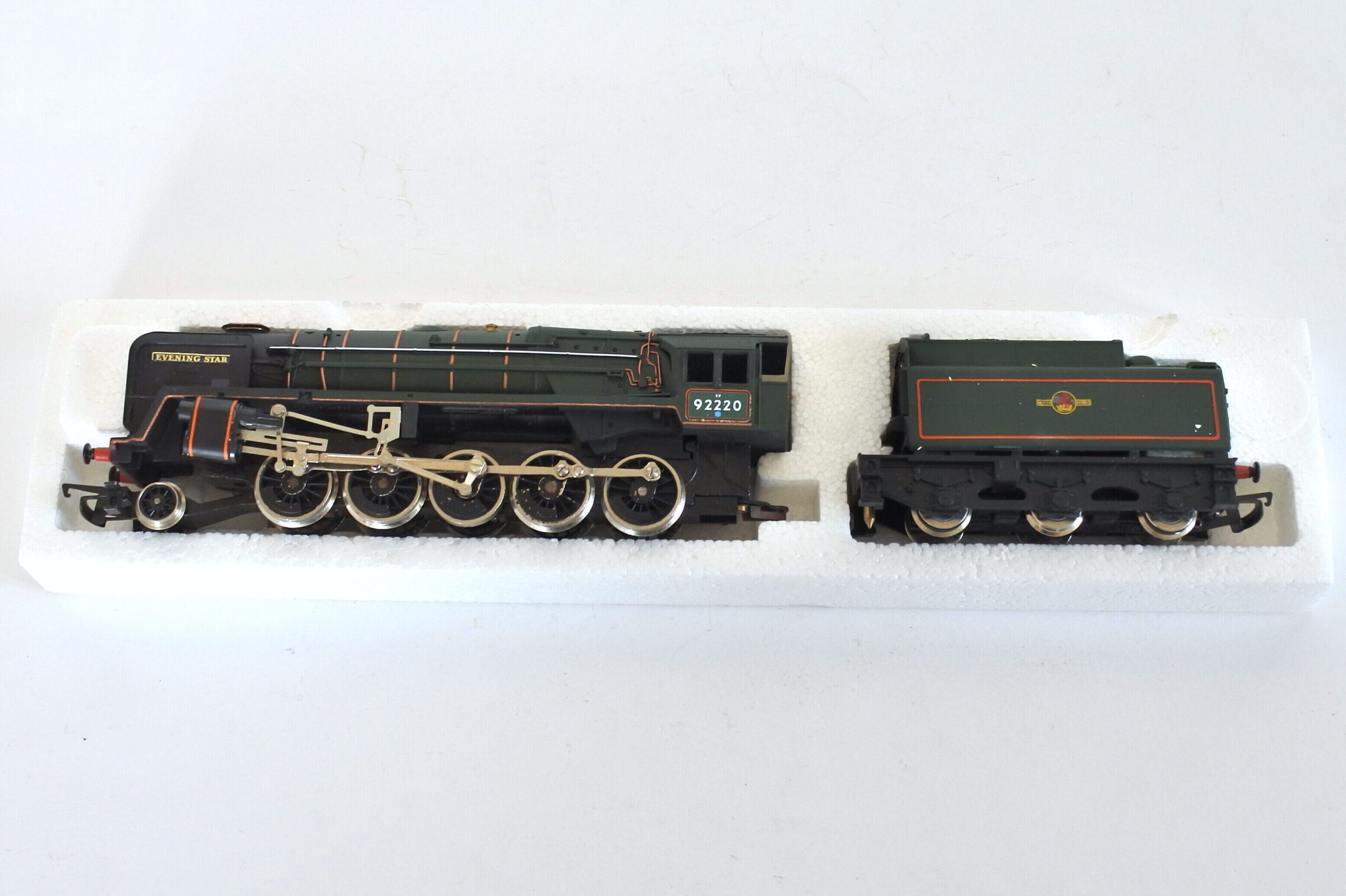 Locomotiva Hornby R.065 92220 Evening Star classe 9F scala 00 - 7