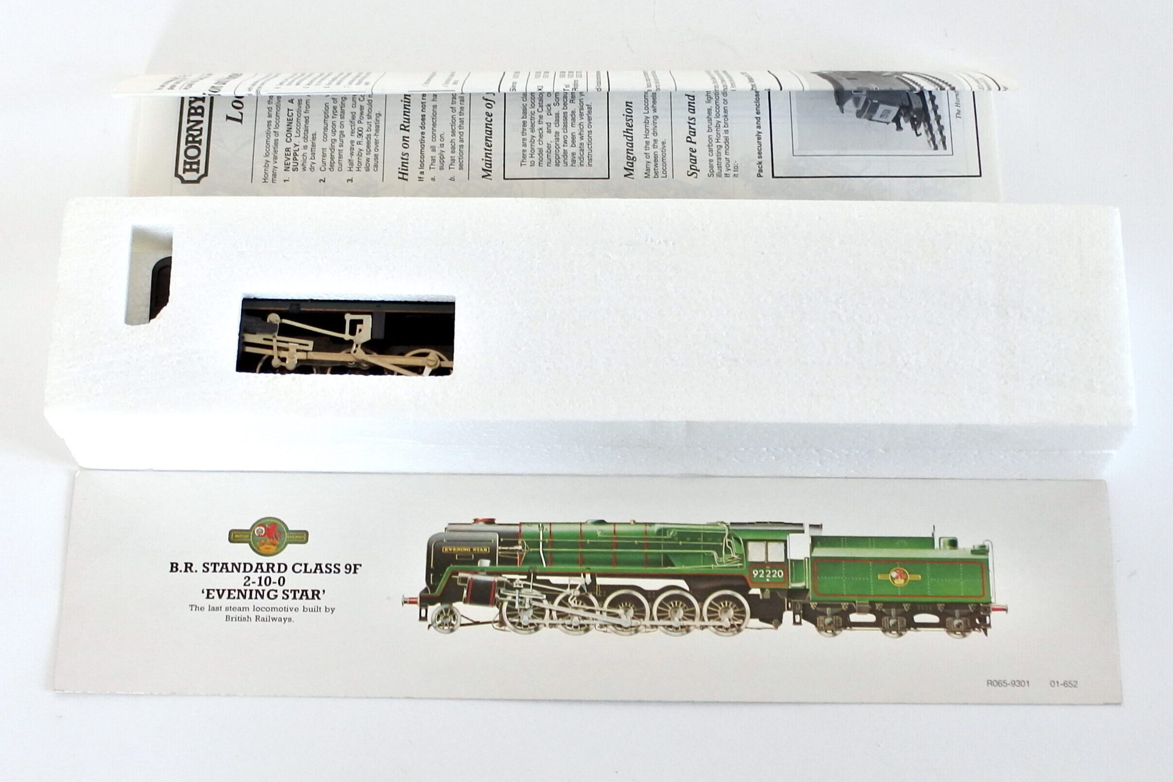 Locomotiva Hornby R.065 92220 Evening Star classe 9F scala 00 - 8