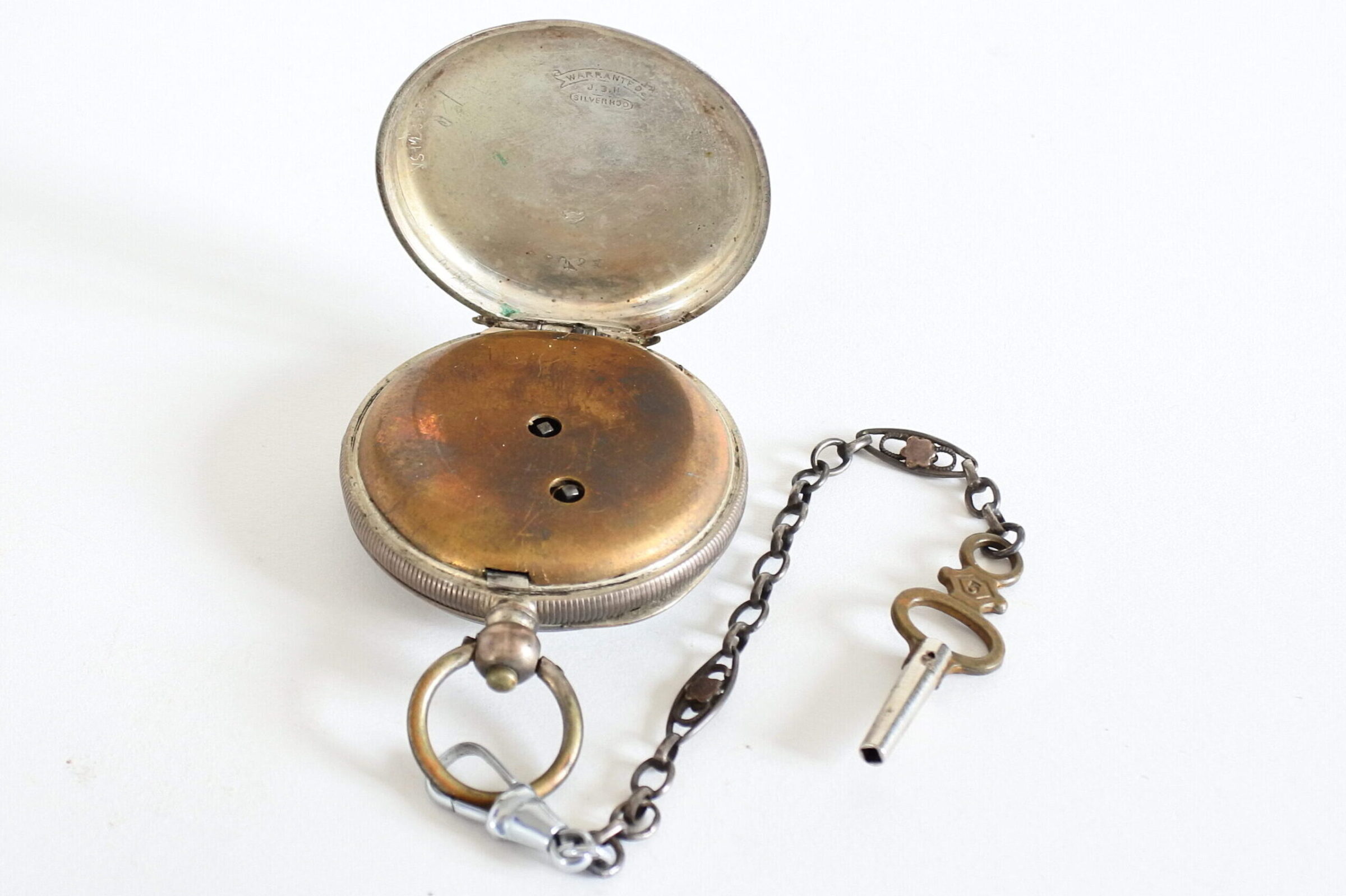 Orologio da tasca in argento con cassa incisa e catena con chiavetta di carica - 3