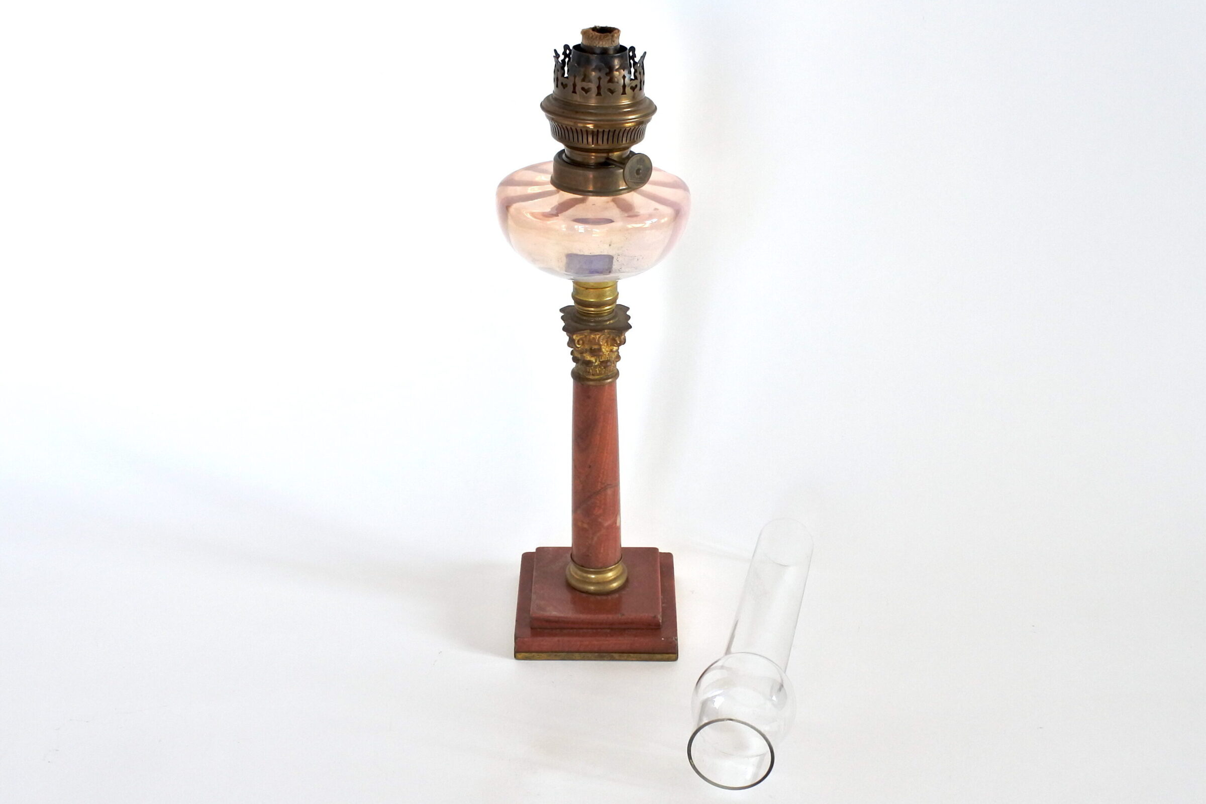 Lampada a petrolio con base e colonna in marmo rosso - 2