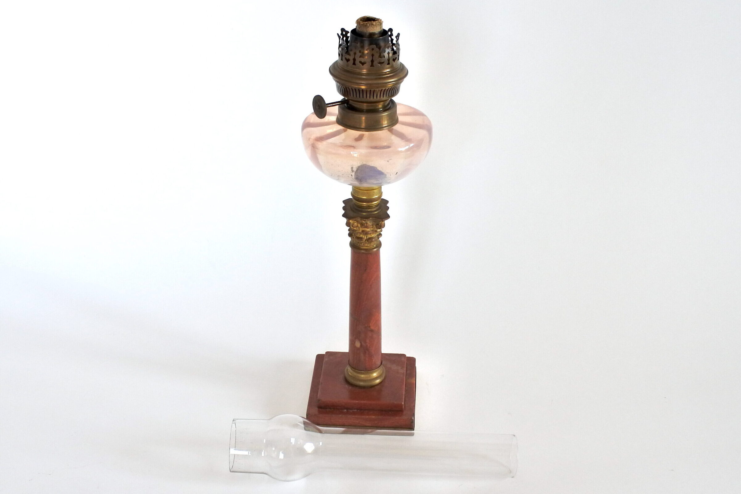 Lampada a petrolio con base e colonna in marmo rosso - 3
