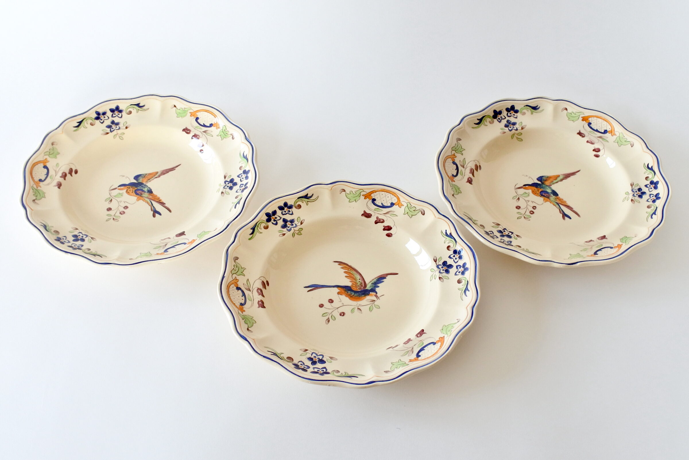 3 piatti in ceramica di Longchamp con uccellino e fiori - 2