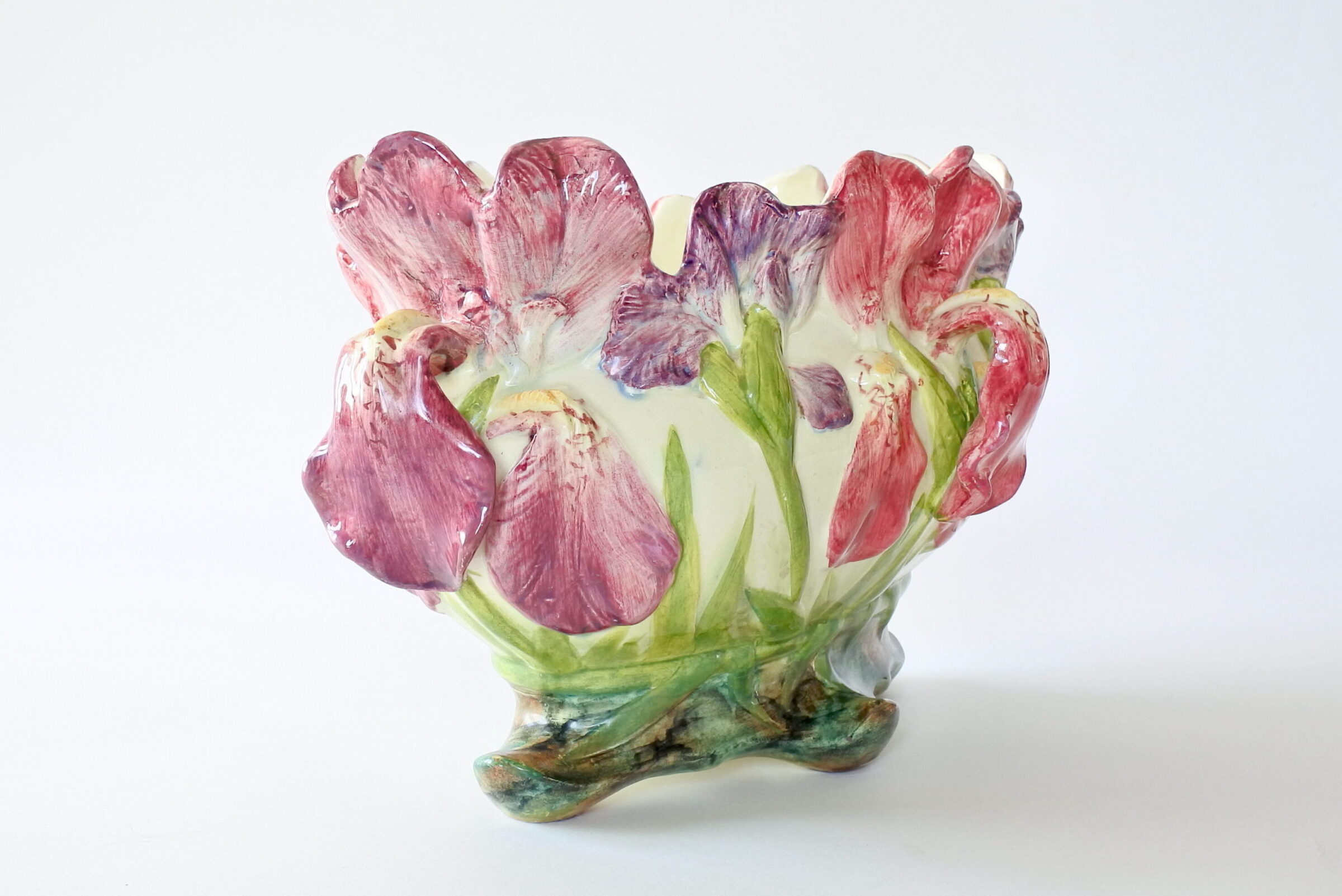 Jardinière di Delphin Massier in ceramica barbotine con iris policromi - 3