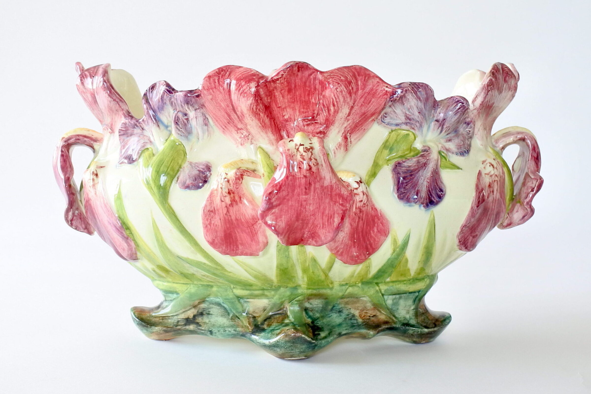 Jardinière di Delphin Massier in ceramica barbotine con iris policromi - 4
