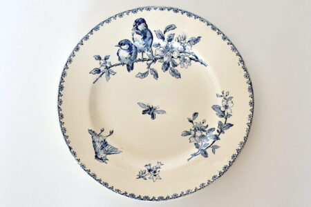 Piatto di servizio in ceramica di Sarreguemines decoro Favori con uccelli e fiori