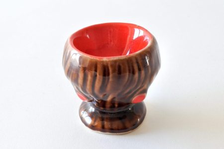 Portauovo vintage in ceramica di Vallauris marrone con interno rosso