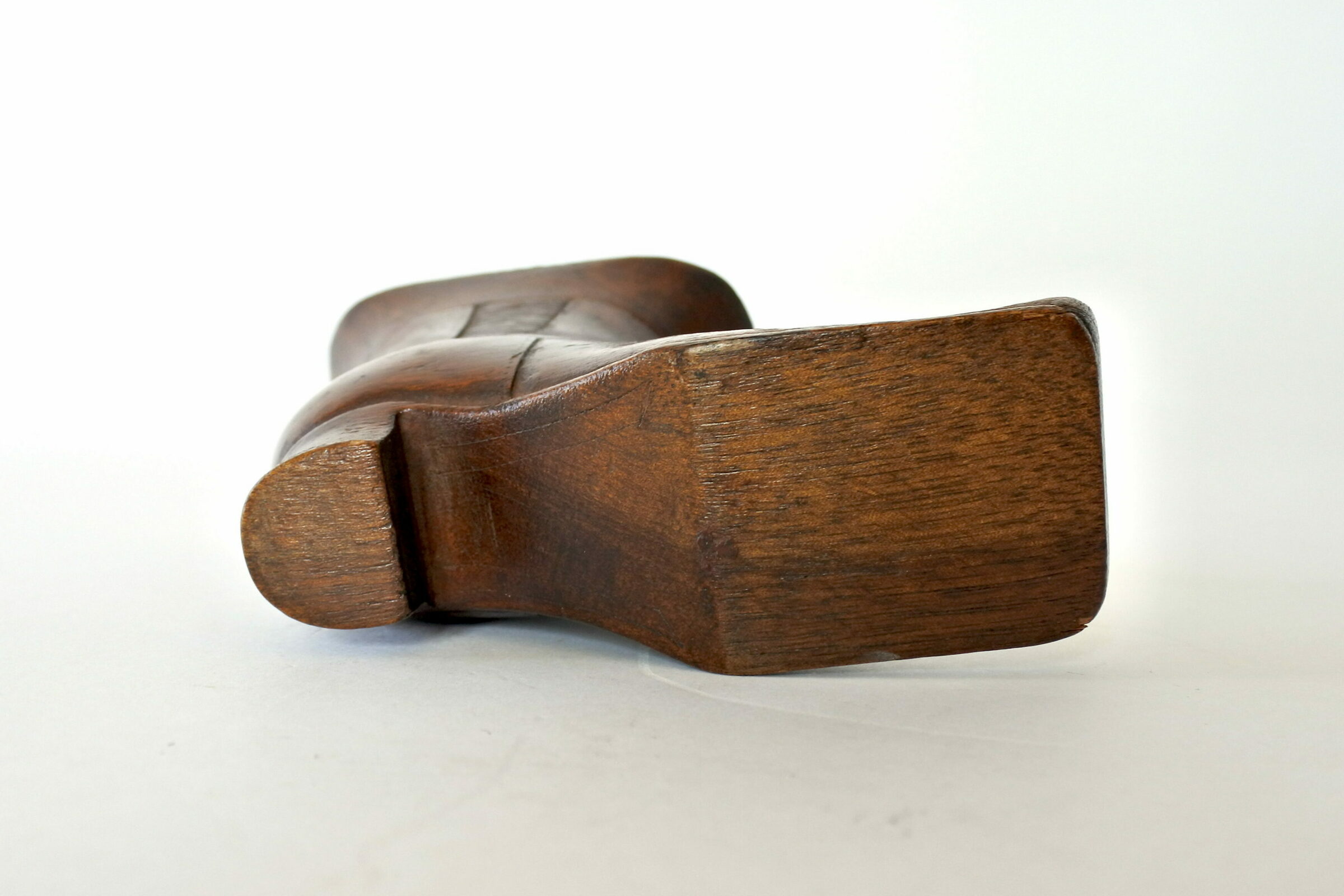 Tabacchiera in legno scolpito a forma di stivaletto - 8