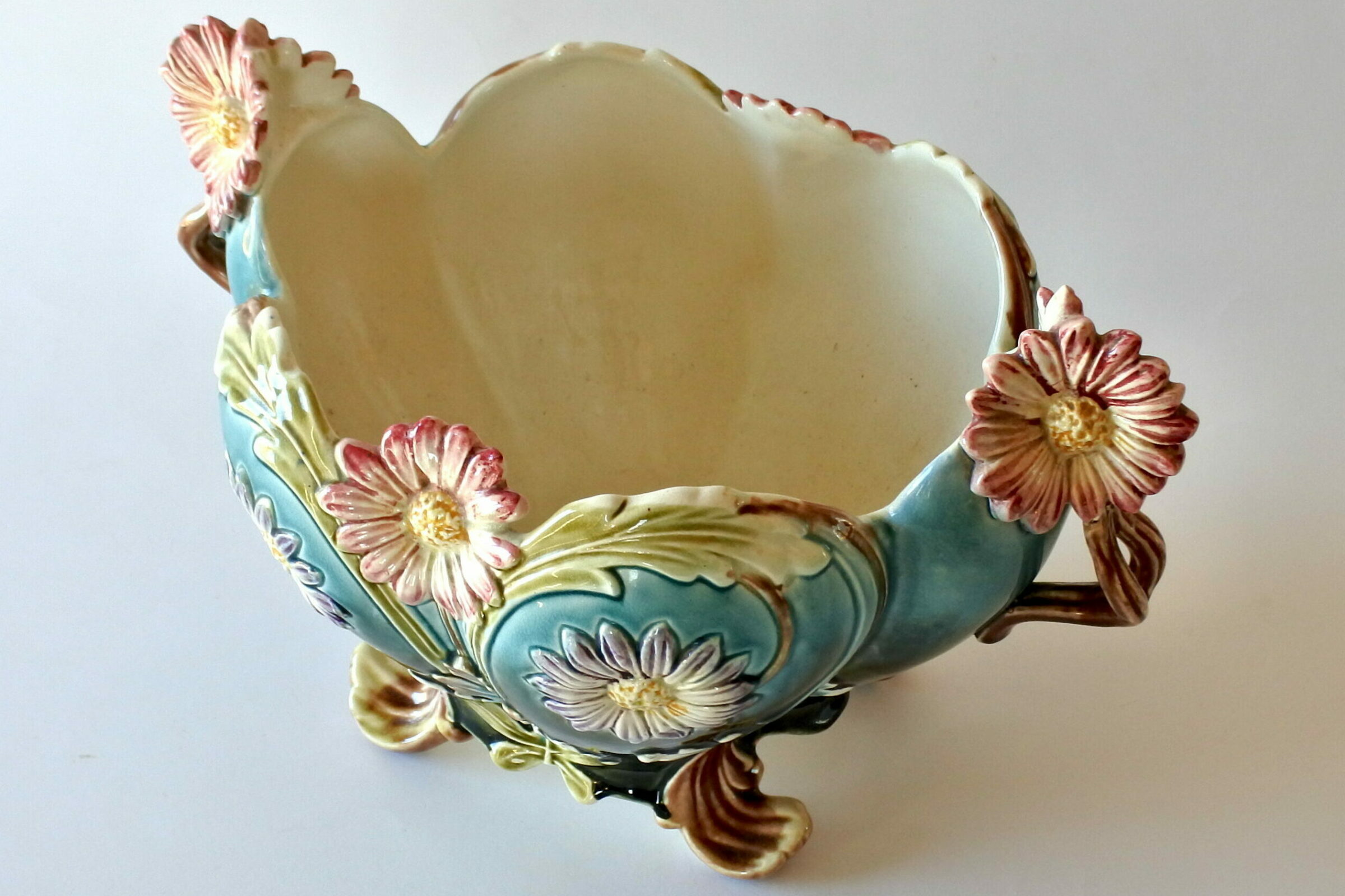 Cache pot in ceramica barbotine decorato con margherite in rilievo - 5