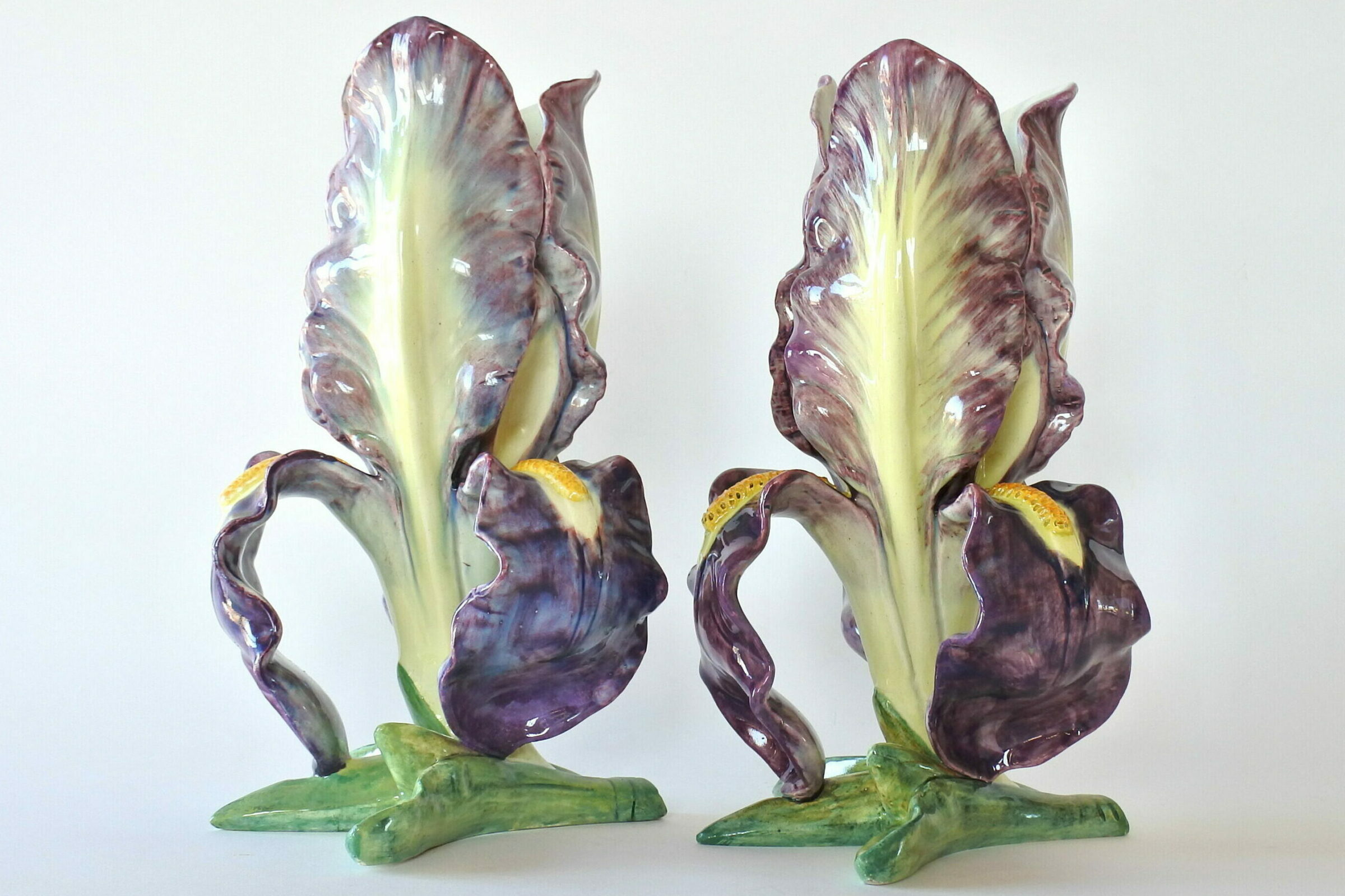 Coppia di vasi Massier in ceramica barbotine a forma di iris - 2