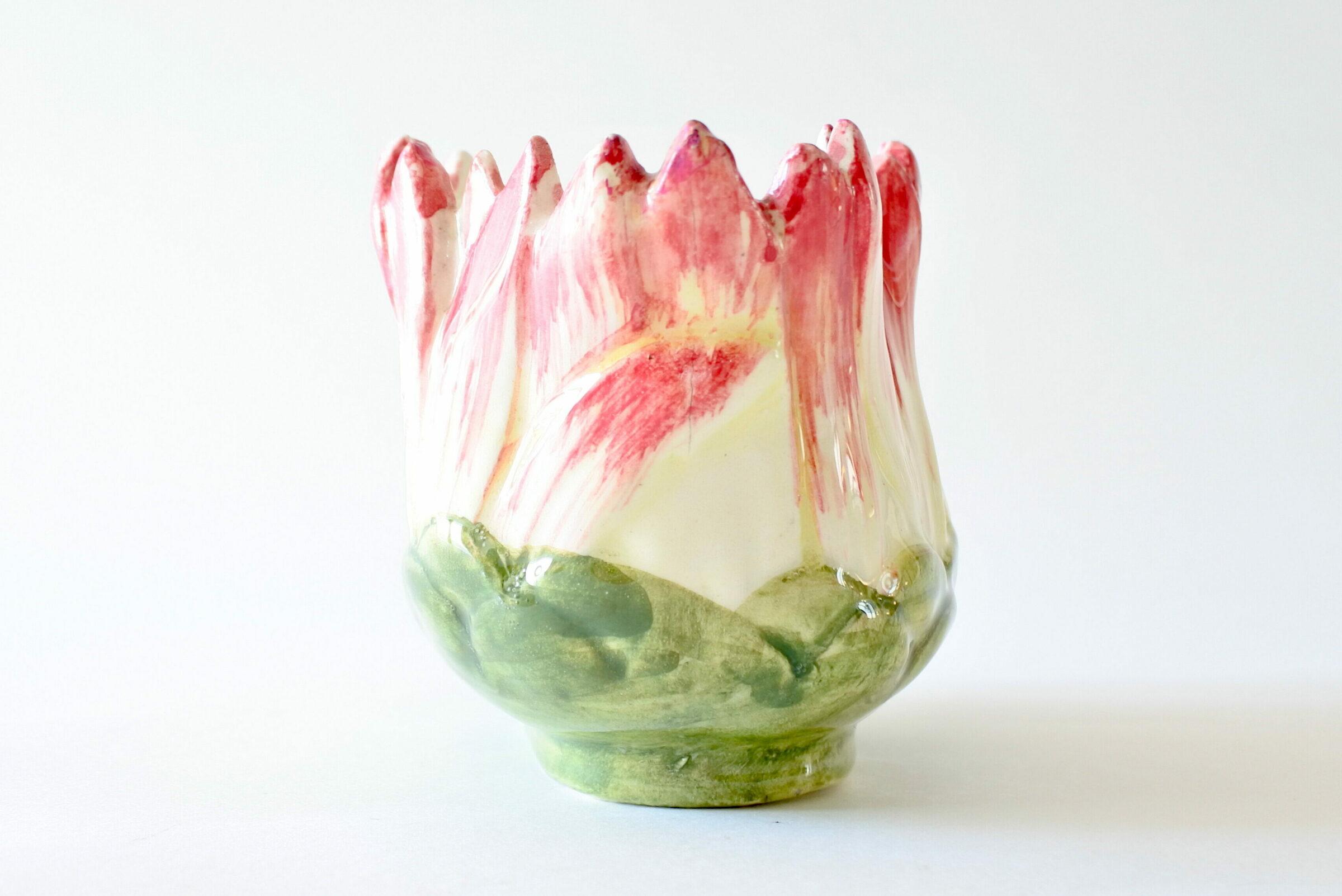 Piccola jardiniere Massier in ceramica barbotine con petali di dalia - 2
