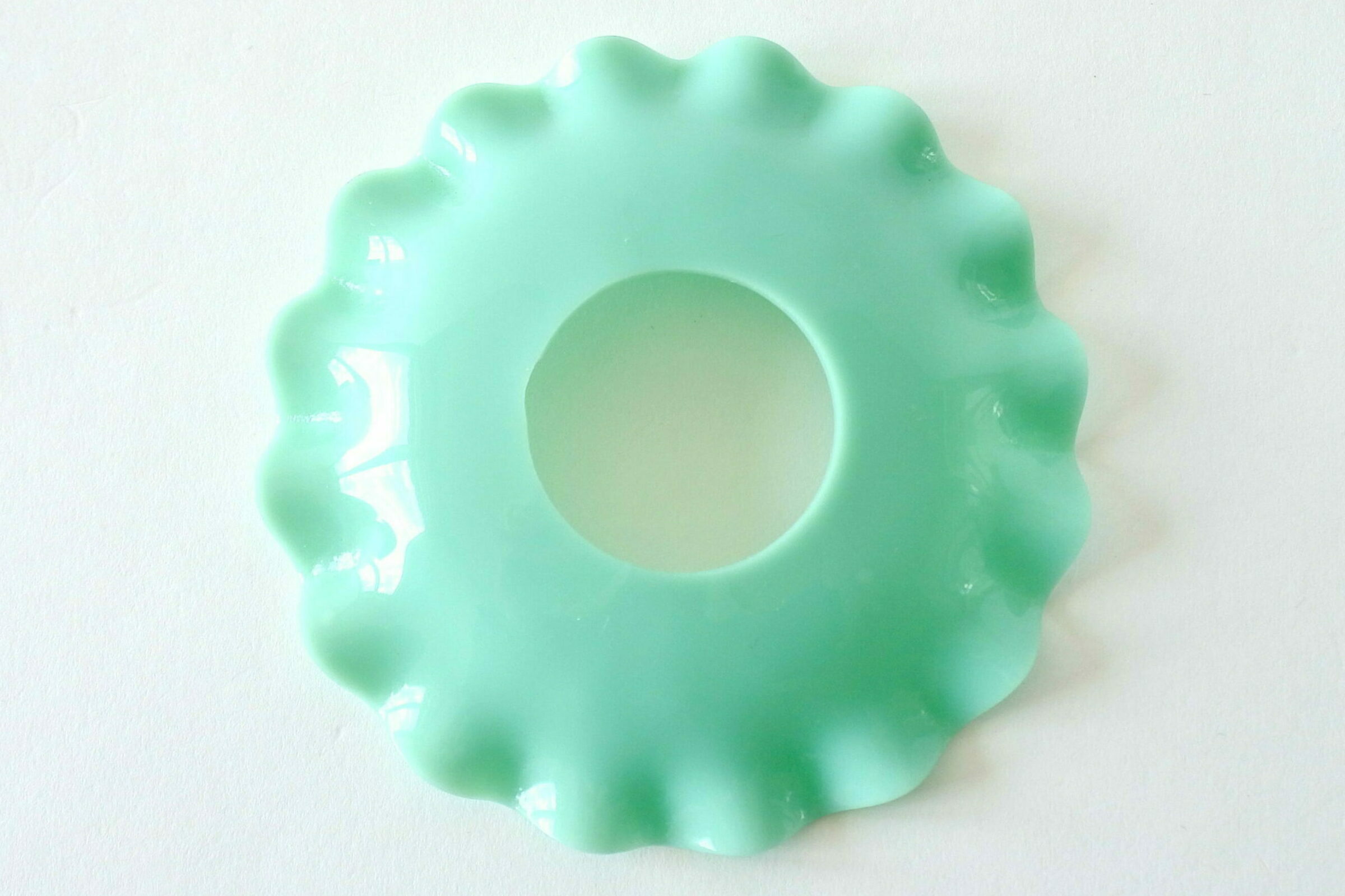 Bobeche raccoglicera in vetro opalino verde con 16 smerlature - 2