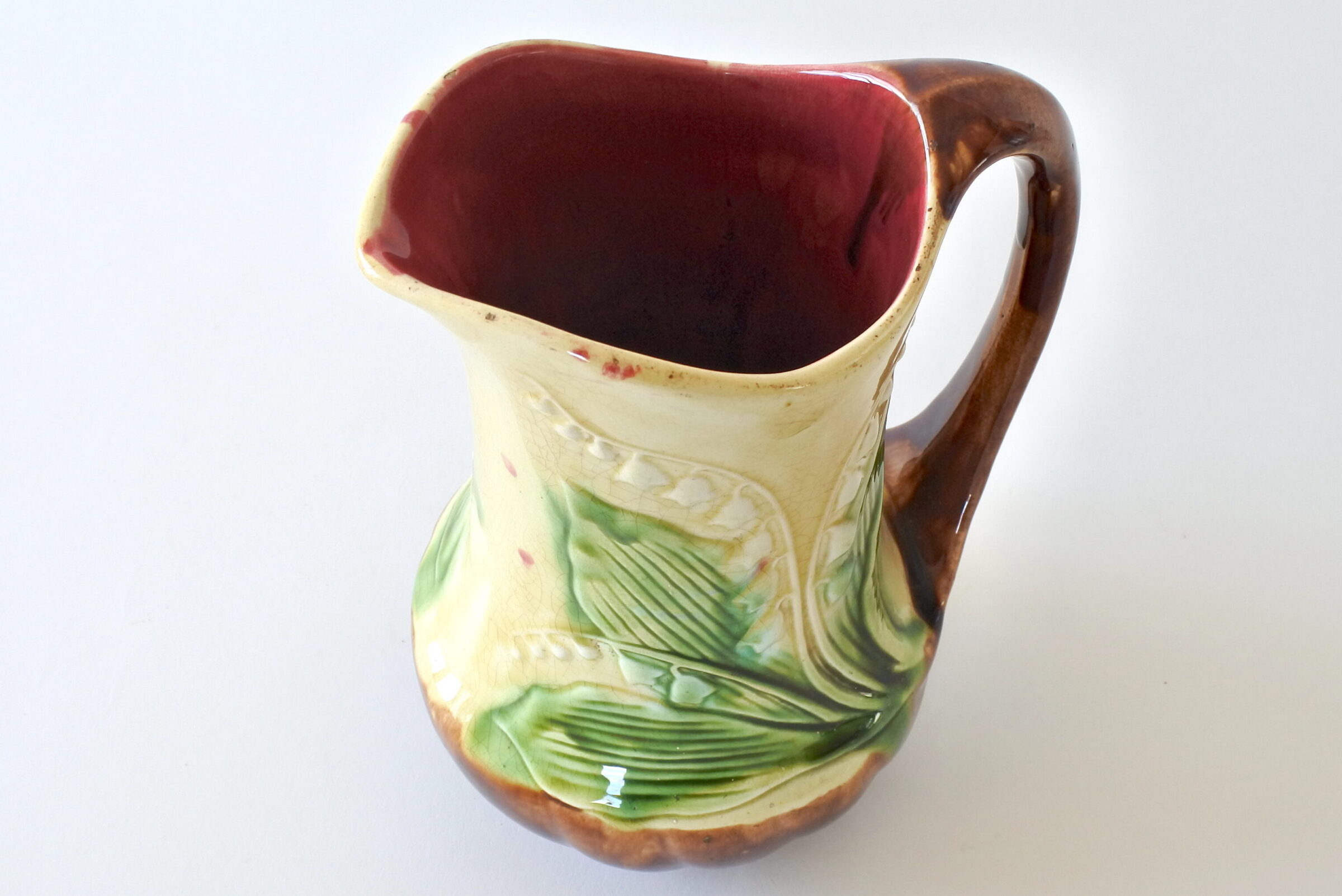Brocca in ceramica barbotine decorata con fiori di mughetto e foglie - 6